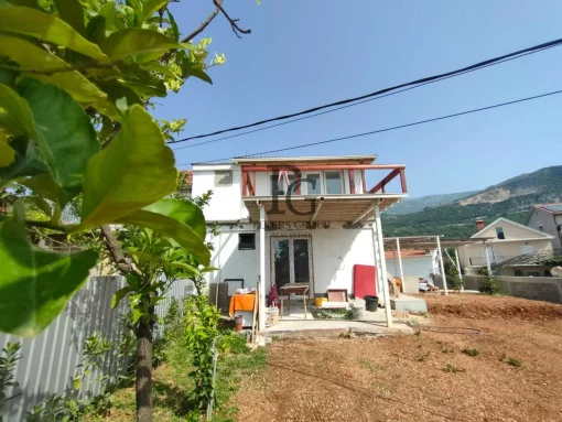 House in Podi, Herceg Novi Municipality