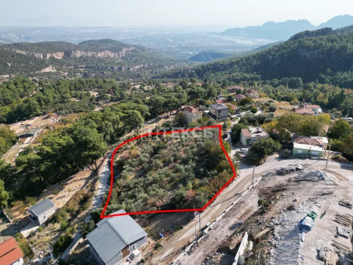 Farm with Road Frontage in Antalya Konyaalti, Konyaaltı, Turkey