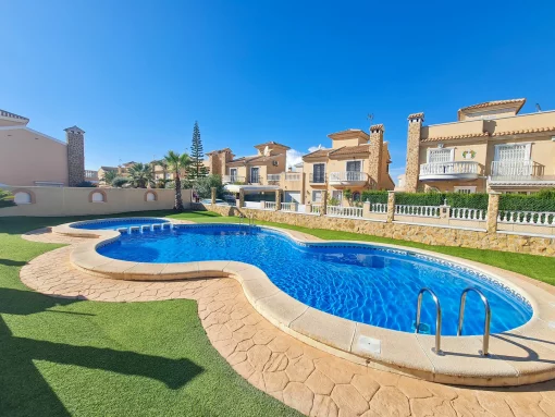 Bungalow in Torrevieja, Valencian Community