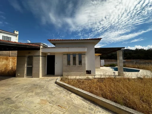 Bungalow in Argaka, Paphos District