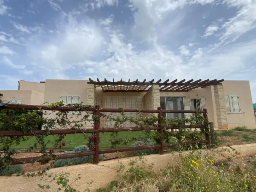 Bungalow in Chloraka, Paphos District