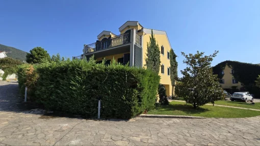 Townhouse in Lastva Grbaljska, Kotor Municipality